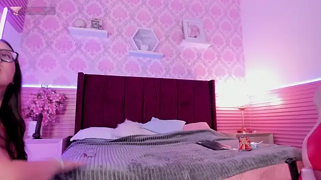 Chat XXX en directo de MadeleynRose