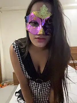 Priyanka011 live XXX chat