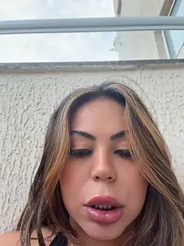 lariic's Live XXX Chat