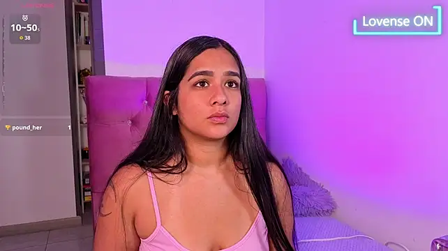 Maeena Chat XXX in diretta