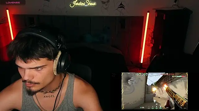 Онлайн чат XXX JordanShow