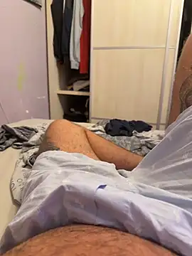 צ'אט XXX בשידור חי של RhinalSquad