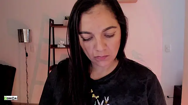 urcute_kitten's Live XXX Chat