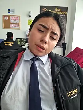 Angela__05 Adlı Modelin Canlı XXX Sohbeti