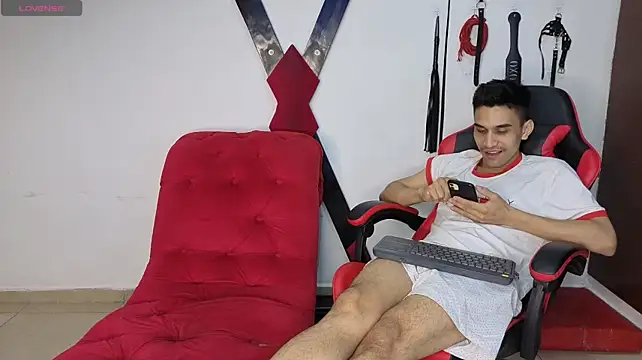 Chat XXX en directo de Alejandro_and_Deiby