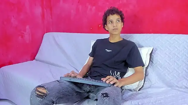 AXEL_DESIREn Live XXX chat