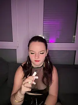 SecretSarah69 现场XXX聊天