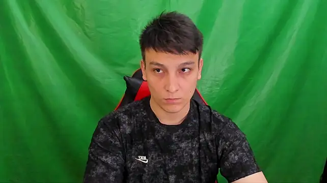 Justin_time111: онлайн-секс-чат