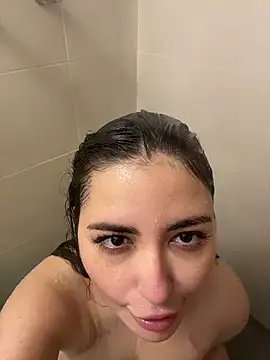 sukhakunis1 XXX чат на живо
