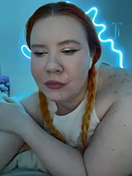 LunaLu13_ XXX чат на живо