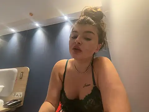 rosie-hipstergaln Live XXX chat