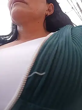 SAMMY_30- élő XXX-chatje