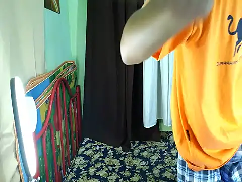 Hardfucker_Charles XXX чат на живо