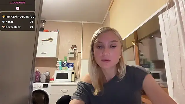 XXX chat uživo modela AngelJeni