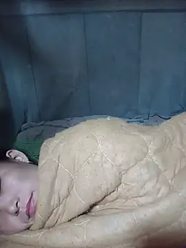 Heryy_xx élő XXX-chatje