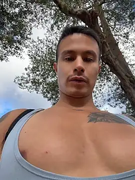 DOMINICKVEGAS77 Live XXX-Chat
