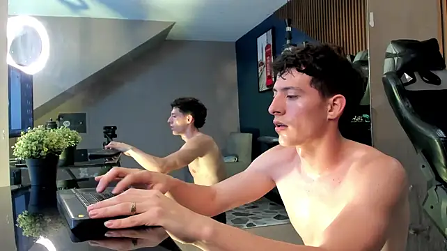 TheGhostforeeonss Live XXX-chat