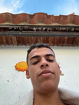 Онлайн чат XXX PrincesLeo