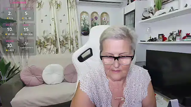 Selenna57's Live XXX Chat