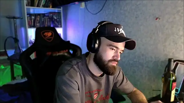 Živý XXX chat _Serious_Man