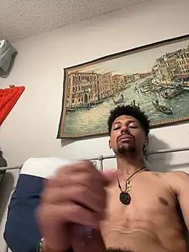 Show Webcam de BigPrettyDick777