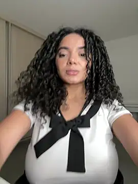 Chat XXX en directo de Curlyierr
