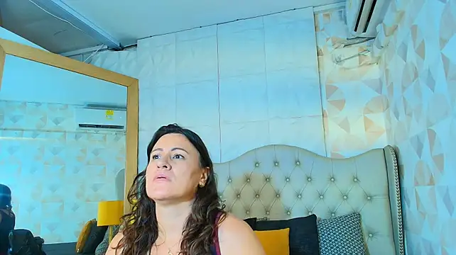 Chat XXX ao vivo de CharlotteG_