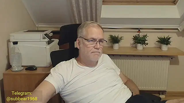 subbear1968's Live XXX Chat