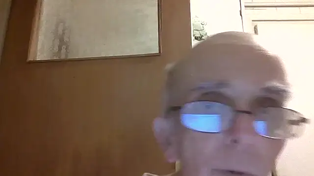 mariusica1@xh Live XXX Chat