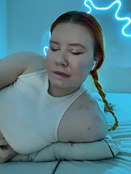 LunaLu13_ XXX чат на живо