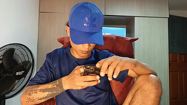 Chat +18 de Edward_Milleer ao vivo