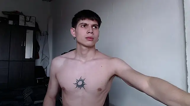 Dante_Alpha Live XXX-chat