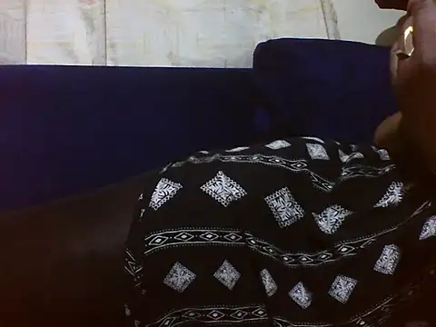 Keep_it_reel's Live XXX Chat
