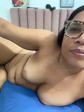 XXX chat uživo modela IAvaNa