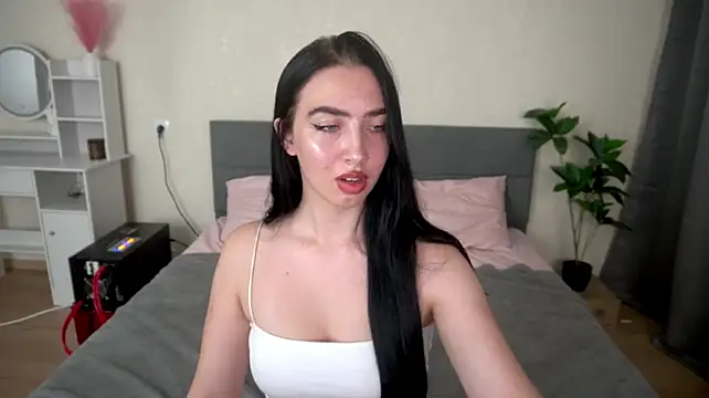 WildKittenX_'s Live XXX Chat