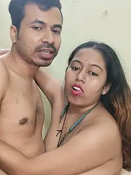 Hot_Misti_69 网络视讯表演