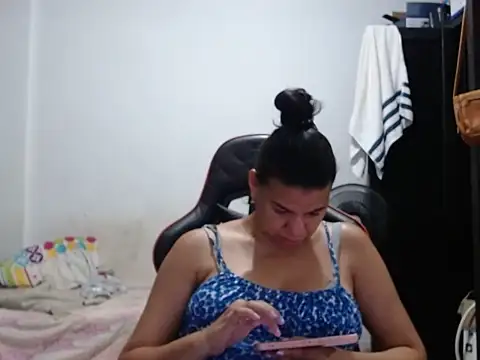 Adriana_0312 Live XXX Chat