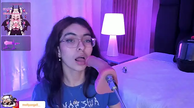 Molly_A Chat XXX live