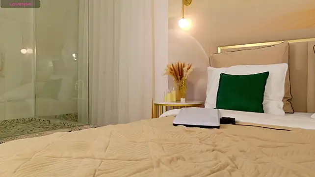 KaisaWeston's Live XXX Chat