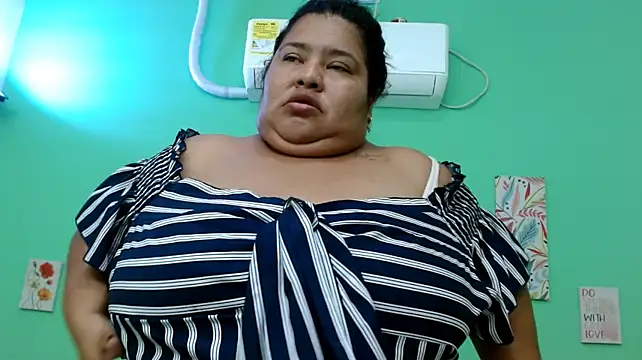 dollbbw69 – Live XXX-chat