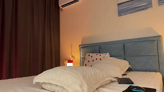 Amazing__bitch লাইভ XXX চ্যাট