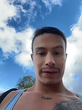 DOMINICKVEGAS77 XXX чат на живо