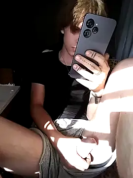 XanderOzzz XXX чат на живо