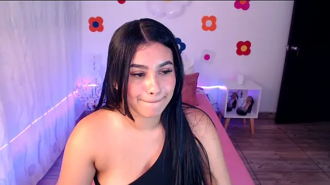 Sami-Queenn Live XXX chat