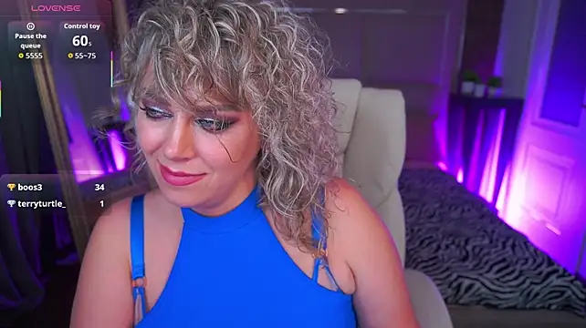 XXX chat uživo modela CandyLadyyy