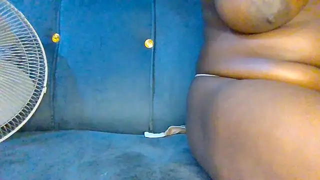 Titty-Goddess Live XXX-Chat