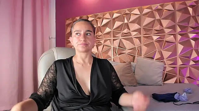 Maya369 Live XXX-Chat