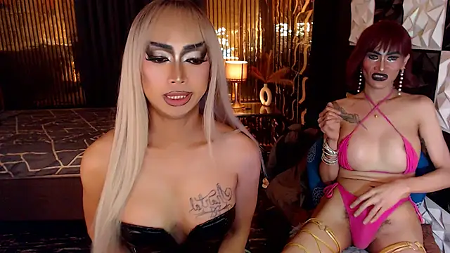 Živý XXX chat MonstrousCockDiva
