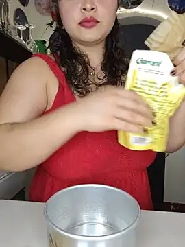 SeleneLuminari8 Adlı Modelin Canlı XXX Sohbeti
