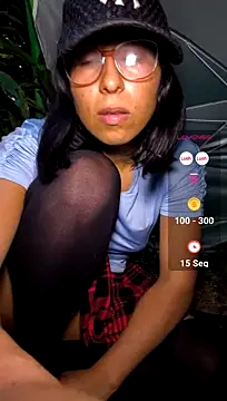 MirandaSingle Chat XXX in diretta